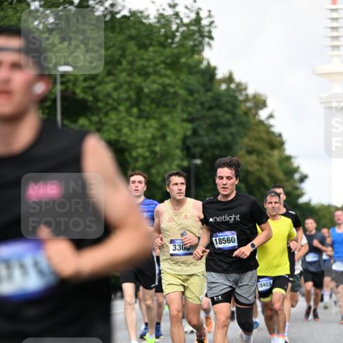 29.06.2025 - hella hamburg halbmarathon Dr. Thomas Lammeyer http://msf.ph/oto/8342824 29.06.2025 09:56:00 Kennedybrücke 1057, 1139, 1169, 1220, 1512, 1604, 3305, 3618, 4565, 4871, 4915, 5007, 5011, 5231, 5336, 6373, 6711, 7185, 7432, 7710, 7961, 8564, 8852, 9444, 10099, 10251, 10493, 10691, 10741, 11062 meine-sportfotos.de