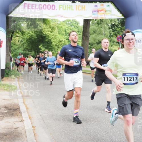 29.06.2025 - hella hamburg halbmarathon MichiJ http://msf.ph/oto/8342920 29.06.2025 10:40:20 Zwischen KM18-KM19 1151, 1258, 2082, 3952, 4029, 5907, 6511, 6512, 7177, 7274, 8361, 11217, 12482, 12712, 12875, 13147, 14791, 15446, 15502, 17773, 18879 meine-sportfotos.de