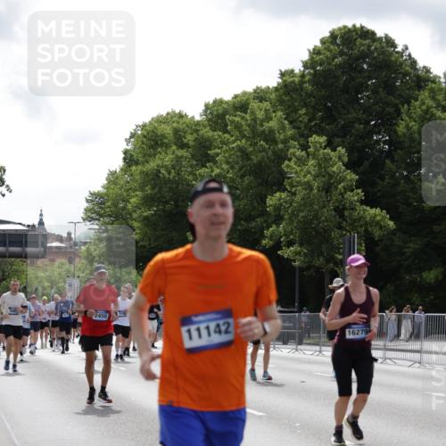 29.06.2025 - hella hamburg halbmarathon Jannik Wohlers http://msf.ph/oto/8343031 29.06.2025 10:42:30 Lombardsbrücke 1656, 1964, 2158, 2450, 2509, 3283, 3378, 3764, 4092, 4105, 4385, 5067, 5967, 8161, 8795, 8991, 9304, 9378, 10008, 10180, 10697, 11142, 11710, 12151, 12441, 13049, 13070, 13417, 14126, 14422, 14694, 15168, 15190, 15820, 16279, 16892, 17037, 17609, 18540 meine-sportfotos.de