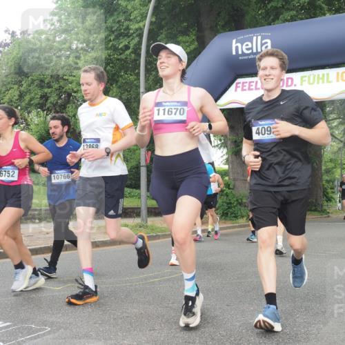29.06.2025 - hella hamburg halbmarathon KatJ http://msf.ph/oto/8343055 29.06.2025 10:48:58 Zwischen KM18-KM19 1674, 4095, 6674, 6752, 8045, 8478 meine-sportfotos.de