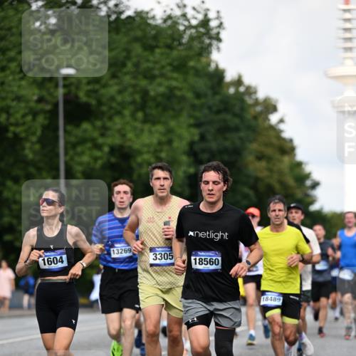 29.06.2025 - hella hamburg halbmarathon Dr. Thomas Lammeyer http://msf.ph/oto/8343069 29.06.2025 09:56:01 Kennedybrücke 1057, 1139, 1169, 1220, 1512, 1604, 3305, 3618, 4565, 4871, 4915, 5007, 5011, 5231, 5336, 6373, 6711, 7185, 7432, 7710, 7961, 8564, 8852, 9444, 10099, 10251, 10493, 10691, 10741, 11062 meine-sportfotos.de