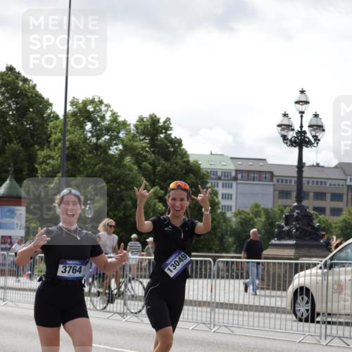 29.06.2025 - hella hamburg halbmarathon Jannik Wohlers http://msf.ph/oto/8343080 29.06.2025 10:42:36 Lombardsbrücke 1149, 1467, 1788, 1964, 2103, 2158, 2267, 2361, 2450, 2509, 2971, 3074, 3283, 3378, 3518, 3764, 4105, 4385, 5067, 5268, 5755, 5967, 7043, 8161, 8184, 8795, 8991, 9072, 9304, 9378, 9644, 10008, 10180, 10536, 11142, 11443, 11671, 11710, 12151, 12485, 13049, 13070, 13417, 13676, 14422, 14694, 15246, 16263, 16264, 16279, 16789, 17037, 17609, 17921, 18434, 18435, 18540, 18898, 19115 meine-sportfotos.de