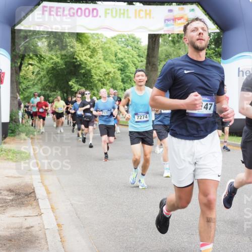 29.06.2025 - hella hamburg halbmarathon MichiJ http://msf.ph/oto/8343093 29.06.2025 10:40:21 Zwischen KM18-KM19 1151, 1258, 2082, 3952, 5907, 6511, 6512, 7177, 7274, 8361, 11217, 11589, 11604, 12482, 12712, 12875, 13147, 14791, 15446, 15502, 17773, 18879 meine-sportfotos.de