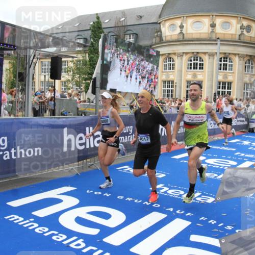 29.06.2025 - hella hamburg halbmarathon Michael Strokosch http://msf.ph/oto/8343130 29.06.2025 10:51:45 Ziel 6286, 7224, 8819, 13327, 14012, 14458, 15496, 15727, 15831, 15899, 17682, 19020, 19053 meine-sportfotos.de