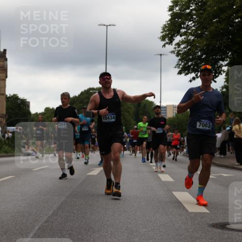 29.06.2025 - hella hamburg halbmarathon Yannick Fuchs http://msf.ph/oto/8343163 29.06.2025 10:52:17 20KM 1319, 1595, 1833, 2159, 2250, 2488, 2619, 2656, 2840, 2996, 3251, 3859, 4319, 4502, 4550, 4708, 4767, 5277, 5341, 5675, 5926, 6104, 6138, 6147, 6592, 7082, 7189, 7856, 8089, 8322, 8585, 9230, 9316, 10020, 10268, 10319, 10518, 10703, 10788, 11394, 11605, 11808, 11846, 12378, 12495, 12585, 12734, 12735, 12879, 13287, 13512, 13654, 13694, 13816, 13880, 14266, 14673, 15197, 15434, 15527, 16189, 16531, 17405, 17531, 17827, 18180, 18492, 18727, 18985 meine-sportfotos.de
