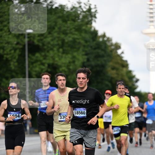 29.06.2025 - hella hamburg halbmarathon Dr. Thomas Lammeyer http://msf.ph/oto/8343169 29.06.2025 09:56:01 Kennedybrücke 1057, 1139, 1169, 1220, 1512, 1604, 3305, 3618, 4565, 4871, 4915, 5007, 5011, 5231, 5336, 6373, 6711, 7185, 7432, 7710, 7961, 8564, 8852, 9444, 10099, 10251, 10493, 10691, 10741, 11062 meine-sportfotos.de