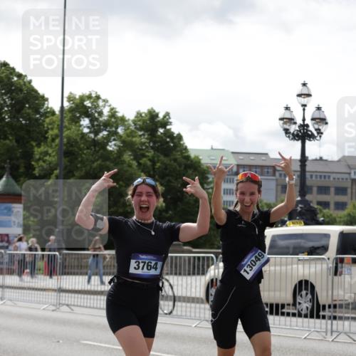29.06.2025 - hella hamburg halbmarathon Jannik Wohlers http://msf.ph/oto/8343263 29.06.2025 10:42:36 Lombardsbrücke 1149, 1467, 1788, 1964, 2103, 2158, 2267, 2361, 2450, 2509, 2971, 3074, 3283, 3378, 3518, 3764, 4105, 4385, 5067, 5268, 5755, 5967, 7043, 8161, 8184, 8795, 8991, 9072, 9304, 9378, 9644, 10008, 10180, 10536, 11142, 11443, 11671, 11710, 12151, 12485, 13049, 13070, 13417, 13676, 14422, 14694, 15246, 16263, 16264, 16279, 16789, 17037, 17609, 17921, 18434, 18435, 18540, 18898, 19115 meine-sportfotos.de