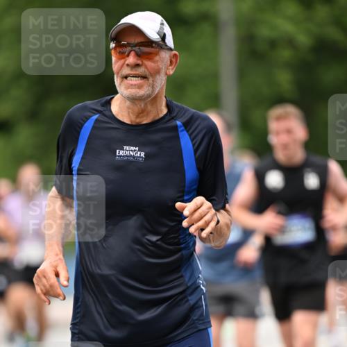 29.06.2025 - hella hamburg halbmarathon Dr. Thomas Lammeyer http://msf.ph/oto/8343268 29.06.2025 10:40:26 Kennedybrücke 1036, 1102, 1183, 1284, 1717, 2352, 2588, 3243, 3741, 3990, 4902, 4937, 5012, 5240, 5246, 5531, 5747, 5919, 6021, 6381, 6845, 6896, 7111, 7275, 7927, 8356, 8530, 9229, 9295, 9694, 9701, 10047, 10119, 10336, 10341, 10567, 11010 meine-sportfotos.de