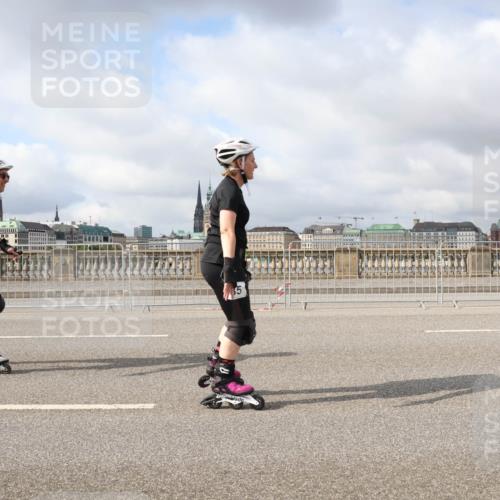 29.06.2025 - hella hamburg halbmarathon Lena Gebhardt http://msf.ph/oto/8343270 29.06.2025 09:09:07 Lombardsbrücke 362 meine-sportfotos.de