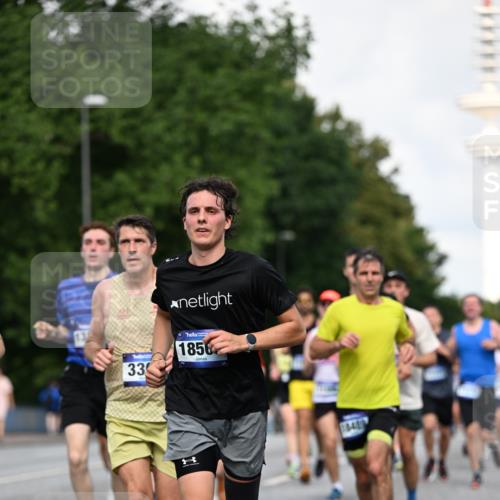 29.06.2025 - hella hamburg halbmarathon Dr. Thomas Lammeyer http://msf.ph/oto/8343287 29.06.2025 09:56:02 Kennedybrücke 1057, 1139, 1169, 1220, 1512, 1604, 3305, 3618, 4080, 4565, 4871, 4915, 5007, 5011, 5231, 5336, 6373, 6711, 7185, 7432, 7710, 7865, 7961, 8564, 8852, 9444, 10099, 10251, 10493, 10691, 10741 meine-sportfotos.de