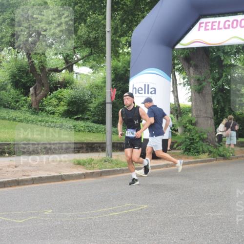 29.06.2025 - hella hamburg halbmarathon KatJ http://msf.ph/oto/8343306 29.06.2025 10:49:06 Zwischen KM18-KM19 6631, 8176 meine-sportfotos.de