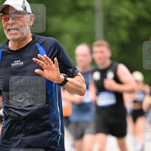 29.06.2025 - hella hamburg halbmarathon Dr. Thomas Lammeyer http://msf.ph/oto/8343353 29.06.2025 10:40:26 Kennedybrücke 1036, 1102, 1183, 1284, 1717, 2352, 2588, 3243, 3741, 3990, 4902, 4937, 5012, 5240, 5246, 5531, 5747, 5919, 6021, 6381, 6845, 6896, 7111, 7275, 7927, 8356, 8530, 9229, 9295, 9694, 9701, 10047, 10119, 10336, 10341, 10567, 11010 meine-sportfotos.de