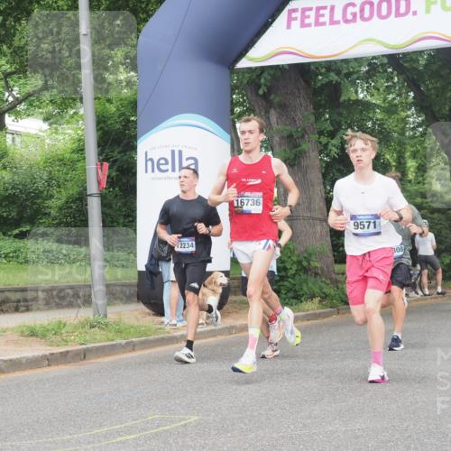 29.06.2025 - hella hamburg halbmarathon KatJ http://msf.ph/oto/8343355 29.06.2025 10:19:41 Zwischen KM18-KM19 7186 meine-sportfotos.de
