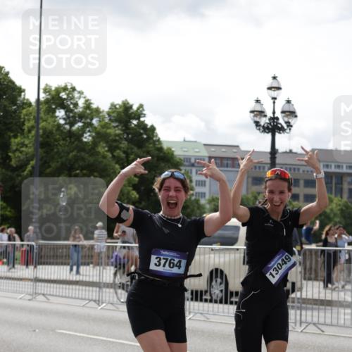 29.06.2025 - hella hamburg halbmarathon Jannik Wohlers http://msf.ph/oto/8343379 29.06.2025 10:42:37 Lombardsbrücke 1149, 1467, 1788, 2103, 2158, 2267, 2361, 2450, 2509, 2971, 3074, 3378, 3518, 3764, 4105, 4385, 5067, 5268, 5610, 5755, 5967, 7043, 7461, 8161, 8184, 8795, 8991, 9072, 9304, 9378, 9644, 10008, 10180, 10536, 11142, 11443, 11671, 11710, 12151, 12485, 13049, 13417, 13676, 14422, 14694, 15246, 16263, 16264, 16279, 16789, 16840, 17037, 17609, 17921, 18434, 18435, 18540, 18898, 19115 meine-sportfotos.de