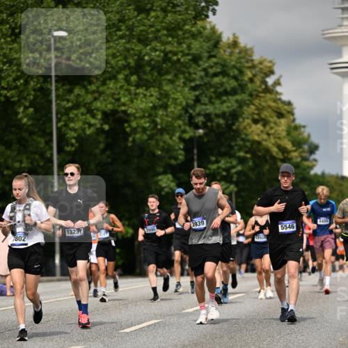 29.06.2025 - hella hamburg halbmarathon Dr. Thomas Lammeyer http://msf.ph/oto/8343382 29.06.2025 10:18:12 Kennedybrücke 1406, 2990, 3020, 3154, 3728, 3756, 3939, 5546, 5670, 6028, 6083, 6089, 7209, 7802, 7840, 7991, 8001, 8147, 8409, 9141, 9845, 10610, 11355 meine-sportfotos.de