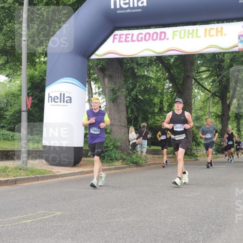 29.06.2025 - hella hamburg halbmarathon KatJ http://msf.ph/oto/8343394 29.06.2025 10:49:08 Zwischen KM18-KM19 6631, 8176 meine-sportfotos.de