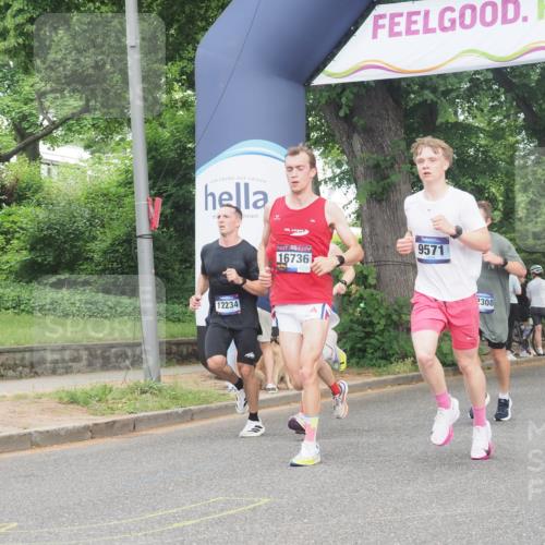 29.06.2025 - hella hamburg halbmarathon KatJ http://msf.ph/oto/8343399 29.06.2025 10:19:41 Zwischen KM18-KM19 7186 meine-sportfotos.de