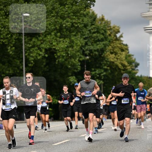 29.06.2025 - hella hamburg halbmarathon Dr. Thomas Lammeyer http://msf.ph/oto/8343412 29.06.2025 10:18:12 Kennedybrücke 1406, 2990, 3020, 3154, 3728, 3756, 3939, 5546, 5670, 6028, 6083, 6089, 7209, 7802, 7840, 7991, 8001, 8147, 8409, 9141, 9845, 10610, 11355 meine-sportfotos.de