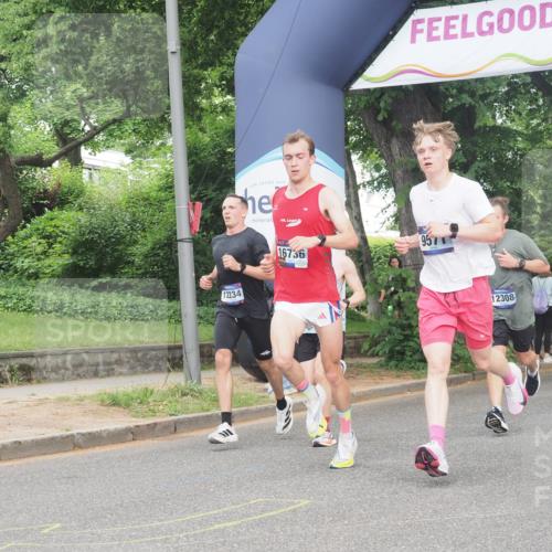 29.06.2025 - hella hamburg halbmarathon KatJ http://msf.ph/oto/8343427 29.06.2025 10:19:42 Zwischen KM18-KM19 7186 meine-sportfotos.de
