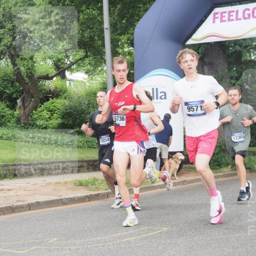 29.06.2025 - hella hamburg halbmarathon KatJ http://msf.ph/oto/8343485 29.06.2025 10:19:42 Zwischen KM18-KM19 7186 meine-sportfotos.de