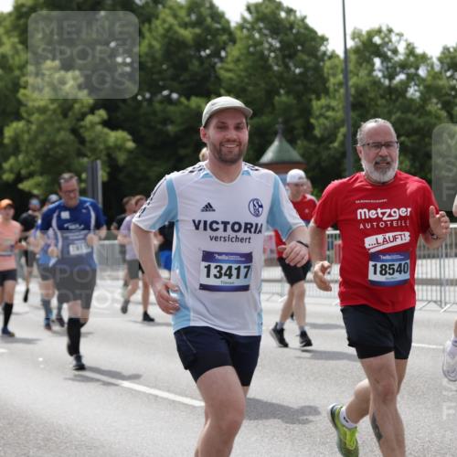 29.06.2025 - hella hamburg halbmarathon Jannik Wohlers http://msf.ph/oto/8343515 29.06.2025 10:42:40 Lombardsbrücke 1149, 1467, 1788, 2103, 2158, 2267, 2361, 2450, 2509, 2971, 3074, 3378, 3518, 3638, 3764, 4177, 4302, 4680, 5067, 5268, 5610, 5755, 5967, 7043, 7461, 8184, 8795, 8991, 9072, 9304, 9378, 9644, 10008, 10180, 10536, 11443, 11671, 12485, 13049, 13417, 13526, 13676, 13852, 14422, 15246, 15509, 16263, 16264, 16279, 16789, 16840, 17037, 17609, 17921, 18434, 18435, 18540, 18898, 19115 meine-sportfotos.de