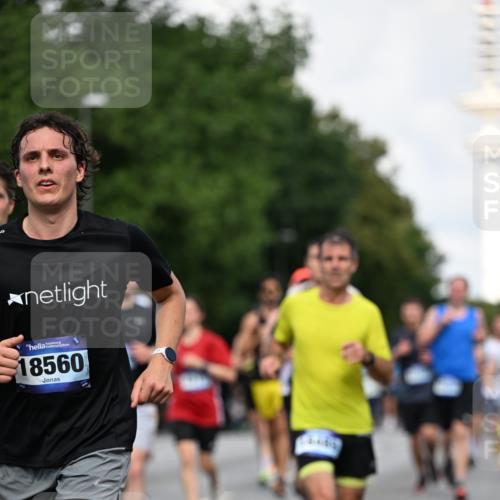 29.06.2025 - hella hamburg halbmarathon Dr. Thomas Lammeyer http://msf.ph/oto/8343537 29.06.2025 09:56:03 Kennedybrücke 1057, 1139, 1169, 1220, 1512, 1604, 3305, 4080, 4565, 4871, 4915, 5007, 5011, 5336, 6373, 6711, 7185, 7432, 7710, 7865, 7961, 8564, 8852, 9444, 10099, 10251, 10493, 10691, 10741 meine-sportfotos.de