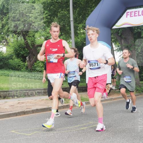 29.06.2025 - hella hamburg halbmarathon KatJ http://msf.ph/oto/8343543 29.06.2025 10:19:42 Zwischen KM18-KM19 7186 meine-sportfotos.de