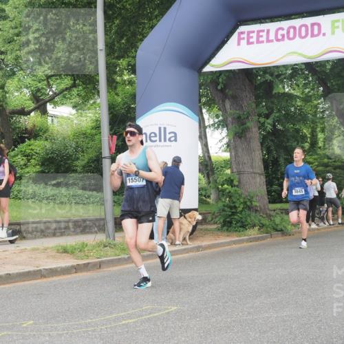 29.06.2025 - hella hamburg halbmarathon KatJ http://msf.ph/oto/8343648 29.06.2025 10:19:44 Zwischen KM18-KM19 3845, 7186 meine-sportfotos.de