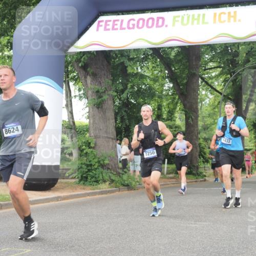 29.06.2025 - hella hamburg halbmarathon KatJ http://msf.ph/oto/8343688 29.06.2025 10:49:13 Zwischen KM18-KM19 1432, 5763, 7250, 8624 meine-sportfotos.de