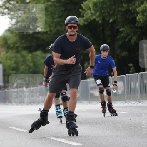 29.06.2025 - hella hamburg halbmarathon Jannik Wohlers http://msf.ph/oto/8343994 29.06.2025 09:02:40 Lombardsbrücke  meine-sportfotos.de