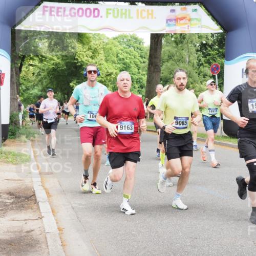 29.06.2025 - hella hamburg halbmarathon MichiJ http://msf.ph/oto/8344108 29.06.2025 10:40:26 Zwischen KM18-KM19 1061, 1499, 1549, 2082, 4770, 6511, 6512, 6628, 6897, 7177, 7274, 9065, 9163, 10895, 11551, 11588, 11589, 11604, 12155, 12482, 12712, 13147, 15430, 15502, 15690, 16477, 16986, 17130, 18831, 18879, 18915 meine-sportfotos.de