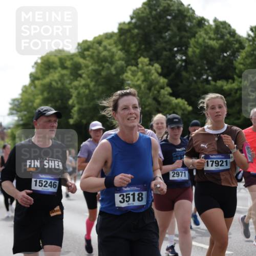 29.06.2025 - hella hamburg halbmarathon Jannik Wohlers http://msf.ph/oto/8344198 29.06.2025 10:42:44 Lombardsbrücke 1149, 1467, 1788, 1816, 2103, 2158, 2267, 2361, 2450, 2971, 3074, 3518, 3638, 3764, 4056, 4177, 4302, 4680, 5067, 5268, 5610, 5755, 5967, 7043, 7461, 7872, 8184, 8435, 8795, 8991, 9072, 9304, 9644, 9976, 10180, 10536, 11093, 11443, 11649, 11671, 12485, 12603, 13049, 13417, 13526, 13676, 13684, 13685, 13786, 13852, 15246, 15509, 15717, 16055, 16263, 16264, 16789, 16840, 17609, 17921, 18434, 18435, 18540, 18898, 19115 meine-sportfotos.de