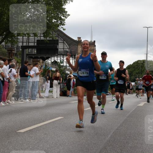 29.06.2025 - hella hamburg halbmarathon Yannick Fuchs http://msf.ph/oto/8344387 29.06.2025 10:52:21 20KM 1319, 1595, 1833, 2159, 2250, 2619, 2656, 2996, 3251, 4319, 4550, 4708, 4767, 5277, 5675, 6138, 6147, 6592, 7082, 7659, 7856, 8089, 9230, 9553, 9555, 10020, 10268, 10319, 10518, 10703, 11394, 11605, 11808, 11846, 12378, 12495, 12585, 12734, 12735, 12879, 13287, 13512, 13654, 13694, 13880, 14266, 14355, 14673, 15197, 15434, 15527, 16189, 17531, 17665, 17814, 17827, 18727, 18985 meine-sportfotos.de