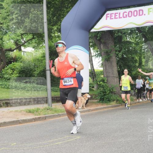29.06.2025 - hella hamburg halbmarathon KatJ http://msf.ph/oto/8344391 29.06.2025 10:19:48 Zwischen KM18-KM19 3845 meine-sportfotos.de