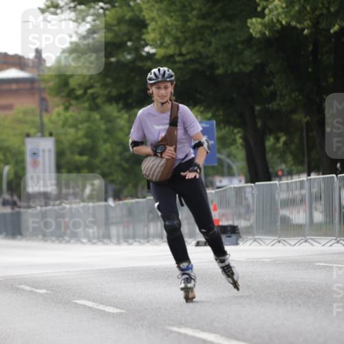 29.06.2025 - hella hamburg halbmarathon Jannik Wohlers http://msf.ph/oto/8344438 29.06.2025 09:02:48 Lombardsbrücke  meine-sportfotos.de