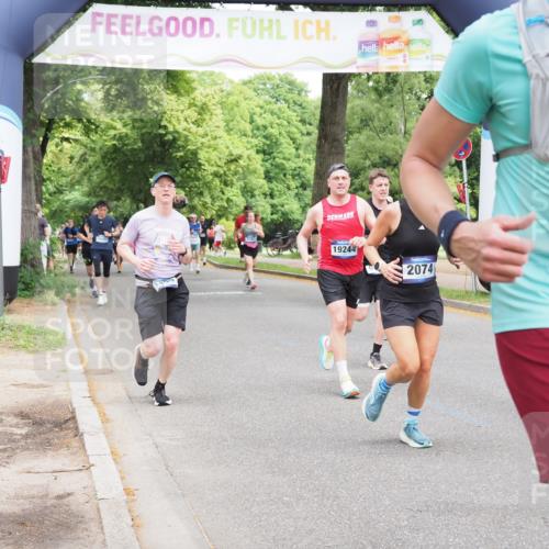 29.06.2025 - hella hamburg halbmarathon MichiJ http://msf.ph/oto/8344457 29.06.2025 10:40:28 Zwischen KM18-KM19 1061, 1499, 1549, 2074, 4770, 6511, 6512, 6628, 6897, 7177, 7274, 9065, 9163, 10895, 11551, 11588, 11589, 11604, 12155, 12712, 13147, 15430, 15502, 15690, 16477, 16986, 17130, 18831, 18915, 19244 meine-sportfotos.de