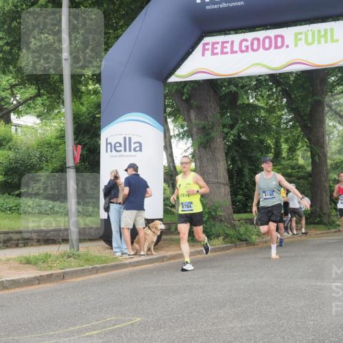 29.06.2025 - hella hamburg halbmarathon KatJ http://msf.ph/oto/8344480 29.06.2025 10:19:49 Zwischen KM18-KM19 3845 meine-sportfotos.de