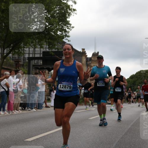 29.06.2025 - hella hamburg halbmarathon Yannick Fuchs http://msf.ph/oto/8344500 29.06.2025 10:52:22 20KM 1319, 1833, 2159, 2250, 2619, 2656, 2711, 2996, 3251, 4550, 4708, 4767, 5277, 5675, 6138, 6147, 6592, 7082, 7659, 7856, 8089, 9230, 9553, 9555, 10020, 10268, 10319, 10518, 10703, 11394, 11605, 11808, 11846, 12378, 12495, 12585, 12734, 12735, 12879, 13287, 13512, 13654, 13694, 13880, 14355, 14673, 15197, 15434, 15527, 16189, 17531, 17665, 17814, 17827, 17967, 18727, 18985 meine-sportfotos.de