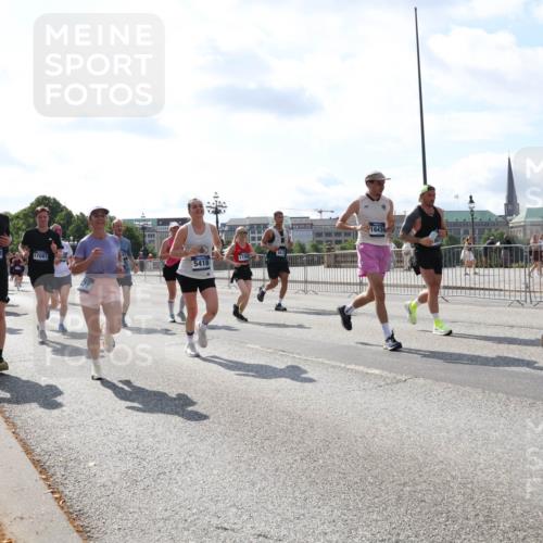 29.06.2025 - hella hamburg halbmarathon Lena Gebhardt http://msf.ph/oto/8344673 29.06.2025 10:00:50 Lombardsbrücke 13498, 17087, 5418, 16434, 17852, 1544, 1568, 1583, 1611, 1681, 1726, 2236, 2346, 2426, 2474, 2490, 2982, 3042, 3059, 3141, 3319, 3400, 3625, 3740, 3794, 3983, 4238, 4419, 4579, 4594, 4616, 4708, 4767, 4813, 4940, 4945, 5033, 5418, 5643, 5870, 6138, 6147, 6220, 6443, 6487, 6531, 6714, 6757, 7658, 7757, 7759, 7761, 8255, 8326, 8478, 8632, 8923, 9124, 9553, 9555, 9577, 9932, 10074, 10188, 10271, 10599 meine-sportfotos.de