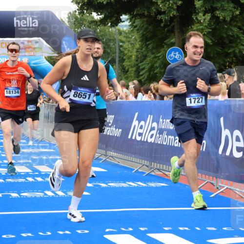 29.06.2025 - hella hamburg halbmarathon Strokosch-Dieckow http://msf.ph/oto/8344676 29.06.2025 10:53:23 Ziel 1061, 1499, 1683, 1727, 2070, 2074, 2354, 4065, 5866, 6198, 6629, 6942, 7312, 8651, 11068, 11844, 12490, 12909, 13912, 13997, 15681, 15838, 17710, 18134, 18901 meine-sportfotos.de