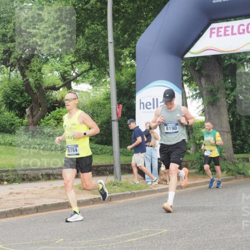 29.06.2025 - hella hamburg halbmarathon KatJ http://msf.ph/oto/8344707 29.06.2025 10:19:51 Zwischen KM18-KM19 3845, 8190, 8318 meine-sportfotos.de