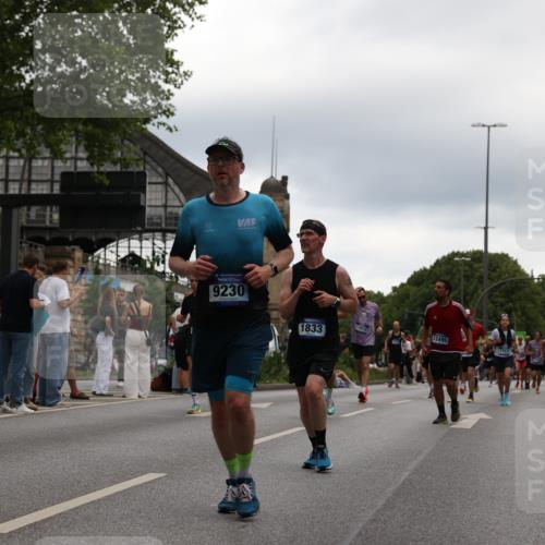29.06.2025 - hella hamburg halbmarathon Yannick Fuchs http://msf.ph/oto/8344802 29.06.2025 10:52:22 20KM 1319, 1833, 2159, 2250, 2619, 2656, 2711, 2996, 3251, 4550, 4708, 4767, 5277, 5675, 6138, 6147, 6592, 7082, 7659, 7856, 8089, 9230, 9553, 9555, 10020, 10268, 10319, 10518, 10703, 11394, 11605, 11808, 11846, 12378, 12495, 12585, 12734, 12735, 12879, 13287, 13512, 13654, 13694, 13880, 14355, 14673, 15197, 15434, 15527, 16189, 17531, 17665, 17814, 17827, 17967, 18727, 18985 meine-sportfotos.de