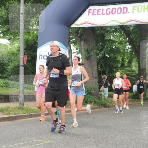 29.06.2025 - hella hamburg halbmarathon KatJ http://msf.ph/oto/8344818 29.06.2025 10:49:25 Zwischen KM18-KM19 1147, 3625, 5058, 5379 meine-sportfotos.de