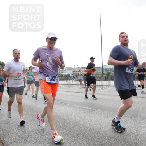 29.06.2025 - hella hamburg halbmarathon Lena Gebhardt http://msf.ph/oto/8344950 29.06.2025 10:38:26 Lombardsbrücke 17511, 6751, 333, 14406, 942, 1596, 620, 56, 1196, 1394, 1457, 1596, 1721, 1742, 1791, 1901, 1966, 2113, 2151, 2498, 2576, 2660, 2786, 3010, 3094, 3095, 3216, 3242, 3286, 3323, 3338, 3635, 3636, 3716, 3726, 3777, 3841, 3880, 4028, 4139, 4155, 4159, 4259, 4260, 4316, 4414, 4883, 4921, 5085, 5089, 5155, 5300, 5617, 5684, 5713, 5735, 5913, 6199, 6200, 6695, 6696, 6697, 6751, 6875, 6930, 7117, 7118, 7148, 7165, 7371, 7552, 7561, 7629, 7692, 7849, 7868, 7914 meine-sportfotos.de
