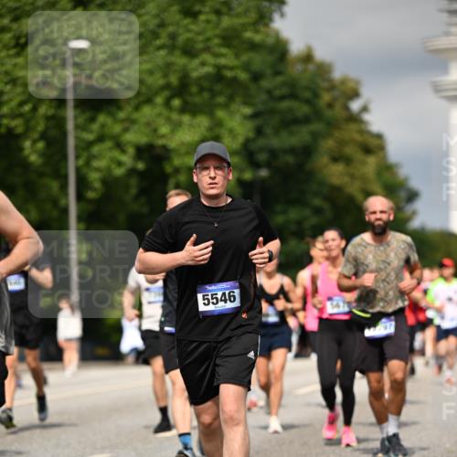 29.06.2025 - hella hamburg halbmarathon Dr. Thomas Lammeyer http://msf.ph/oto/8344981 29.06.2025 10:18:17 Kennedybrücke 1131, 1406, 2990, 3020, 3154, 3728, 3756, 3834, 3939, 5191, 5546, 5670, 6028, 6083, 6089, 7209, 7442, 7802, 7840, 7991, 8001, 8147, 8409, 9663, 9845, 10610, 10977, 11355 meine-sportfotos.de