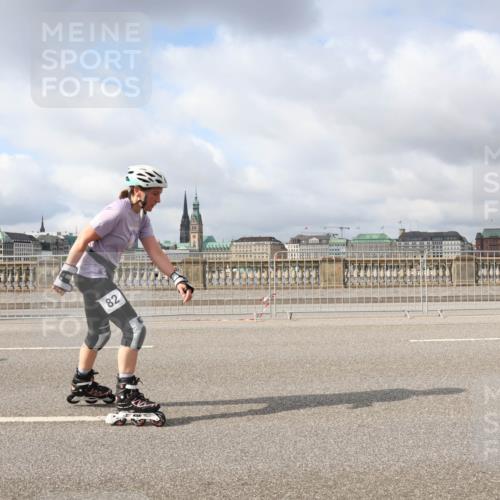 29.06.2025 - hella hamburg halbmarathon Lena Gebhardt http://msf.ph/oto/8345004 29.06.2025 09:09:08 Lombardsbrücke 82 meine-sportfotos.de