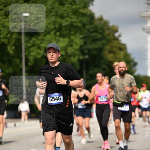 29.06.2025 - hella hamburg halbmarathon Dr. Thomas Lammeyer http://msf.ph/oto/8345013 29.06.2025 10:18:17 Kennedybrücke 1131, 1406, 2990, 3020, 3154, 3728, 3756, 3834, 3939, 5191, 5546, 5670, 6028, 6083, 6089, 7209, 7442, 7802, 7840, 7991, 8001, 8147, 8409, 9663, 9845, 10610, 10977, 11355 meine-sportfotos.de