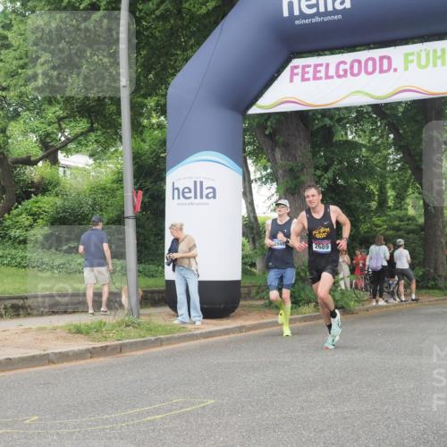 29.06.2025 - hella hamburg halbmarathon KatJ http://msf.ph/oto/8345032 29.06.2025 10:19:54 Zwischen KM18-KM19 2689, 8190, 8318 meine-sportfotos.de