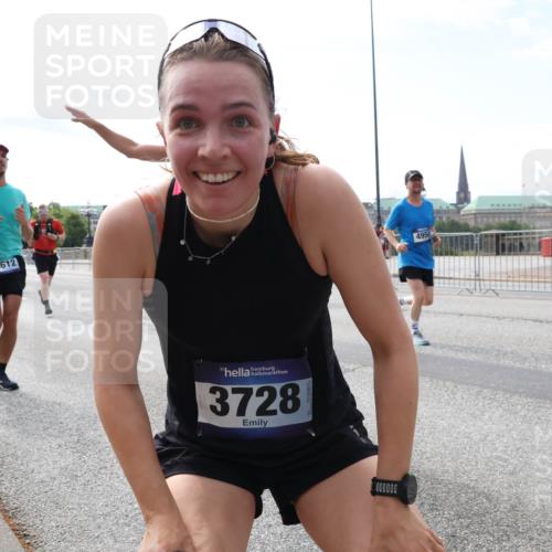 29.06.2025 - hella hamburg halbmarathon Lena Gebhardt http://msf.ph/oto/8345057 29.06.2025 10:13:33 Lombardsbrücke 9612, 3, 3728, 000000, 4950, 1007, 1131, 1747, 1859, 2055, 2359, 2721, 2904, 2961, 2987, 3218, 3360, 3728, 3729, 4001, 4187, 4795, 4950, 5232, 5546, 5631, 5719, 6026, 6489, 6717, 6724, 7346, 7446, 7447, 7460, 7462, 7913, 8279, 8673, 8913, 9128, 9527, 9612, 9631, 10977, 11441, 12313, 12492, 12797, 12928, 12929, 13331, 13928, 15085, 15663, 15721, 15722, 15922, 16030, 16255, 16437, 16491, 17472, 17474, 17988, 18048, 18222, 18231, 18732 meine-sportfotos.de