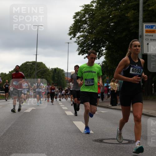 29.06.2025 - hella hamburg halbmarathon Yannick Fuchs http://msf.ph/oto/8345072 29.06.2025 10:52:23 20KM 1319, 1833, 2159, 2250, 2619, 2656, 2711, 2996, 3251, 4550, 4708, 4767, 5277, 5675, 6138, 6147, 6592, 7082, 7659, 7856, 8089, 9230, 9553, 9555, 10020, 10268, 10319, 10518, 10703, 11394, 11605, 11808, 11846, 12378, 12495, 12734, 12735, 12879, 13287, 13512, 13654, 13694, 14355, 14673, 15197, 15434, 15527, 16189, 17531, 17665, 17814, 17827, 17967, 18727, 18985 meine-sportfotos.de